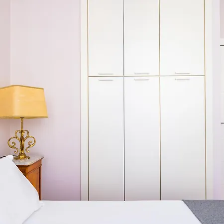 Apartamento Harmony Elegant With Parking Nápoles