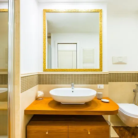 Harmony Elegant With Parking Lejlighed Napoli