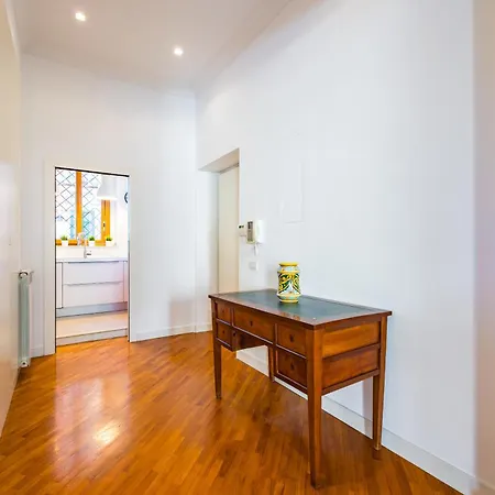 Harmony Elegant With Parking Lejlighed